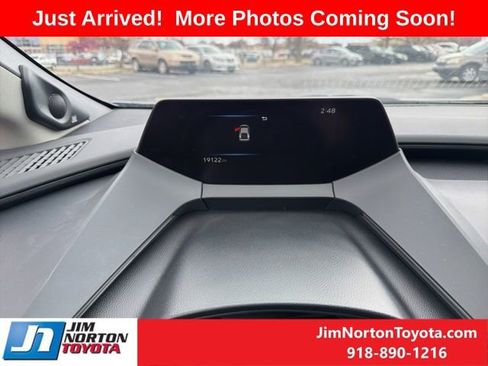 Used 2025 Toyota Prius Limited w/ Limited Premium Package image 12