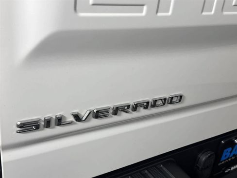 Certified 2024 Chevrolet Silverado 1500 LT AWD/4WD image 10
