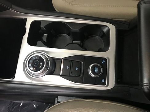 Used 2022 Ford Explorer 4WD image 21