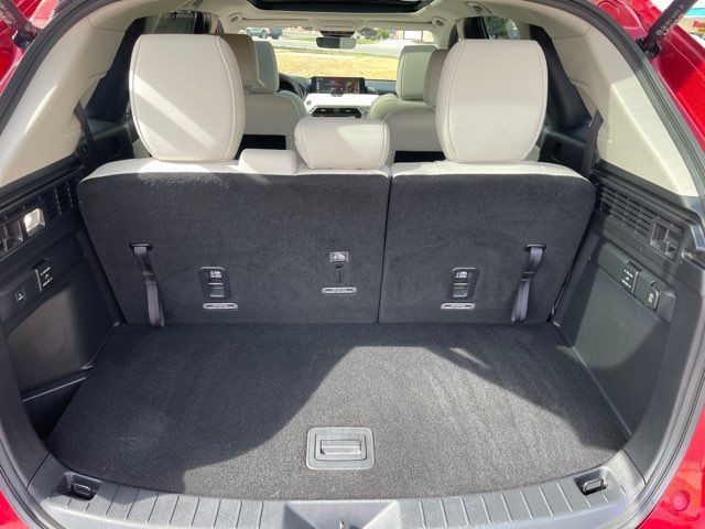 Used 2024 MAZDA CX-90 Plug-In Hybrid w/ Premium Plus AWD/4WD image 18
