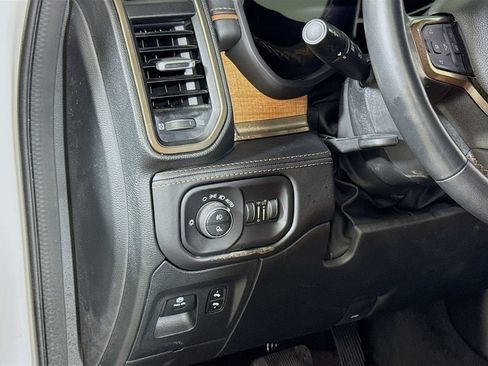Used 2023 RAM 1500 Limited AWD/4WD image 8