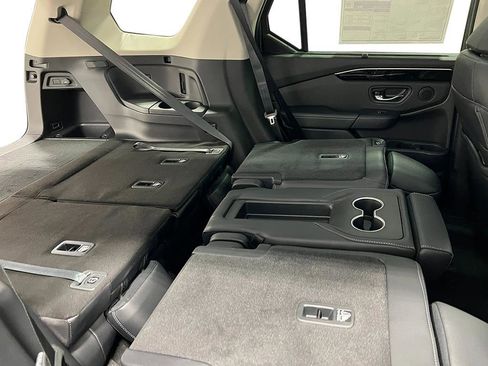 New 2025 Honda Pilot EX-L image 35