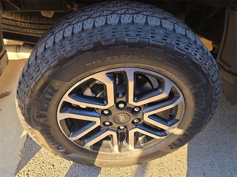 Used 2024 Ford Ranger Lariat w/ Trailer Tow Package image 5