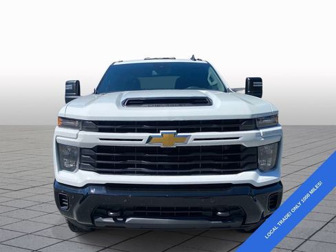 Used 2026 Chevrolet Silverado 2500 Custom w/ Custom Value Package AWD/4WD image 2
