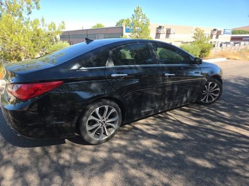 Used 2013 Hyundai Sonata Limited w/ Premium Pkg FWD image 4