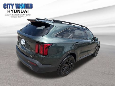 Used 2023 Kia Sorento S w/ Panoramic Sunroof Package AWD/4WD image 5