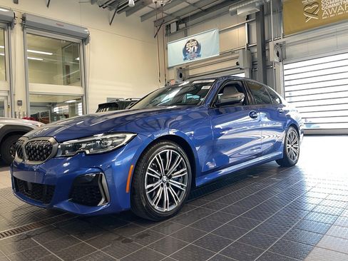 Used 2021 BMW M340i xDrive image 1