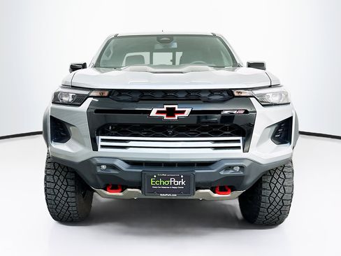 Used 2024 Chevrolet Colorado ZR2 w/ ZR2 Convenience Package III image 2