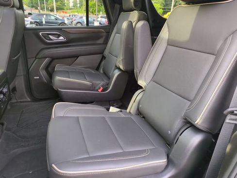 Used 2023 Chevrolet Tahoe Premier w/ Premium Package 2 AWD/4WD image 30