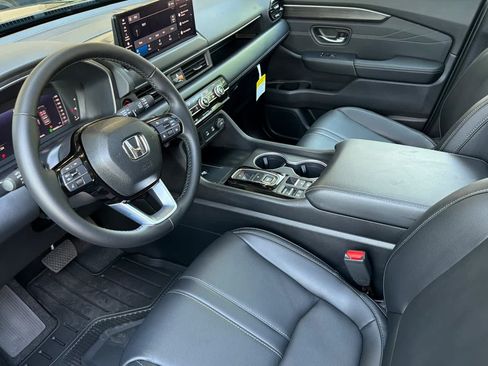New 2026 Honda Pilot Touring image 13