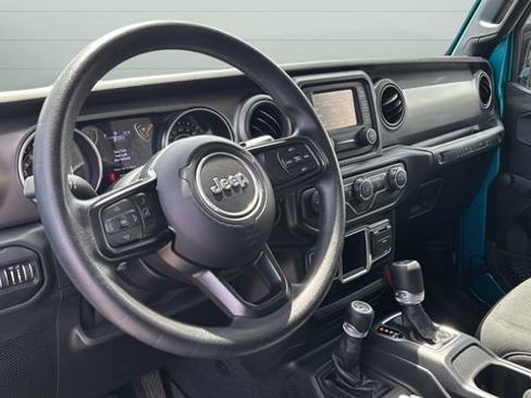 Used 2020 Jeep Wrangler Sport AWD/4WD image 13