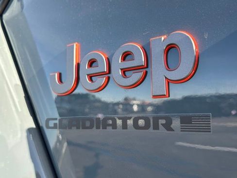 New 2026 Jeep Gladiator Mojave w/ Technology Group image 20