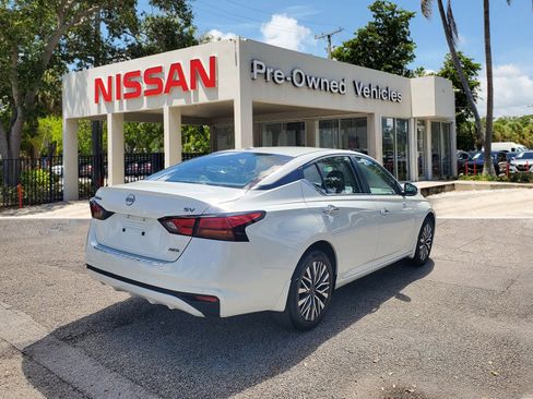 Certified 2023 Nissan Altima 2.5 SV image 4