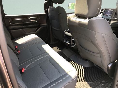 Used 2020 RAM 1500 Big Horn AWD/4WD image 12