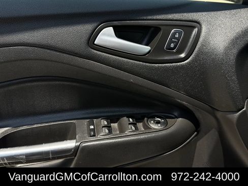 Used 2018 Ford Escape SE w/ SE Sync 3 Package FWD image 26