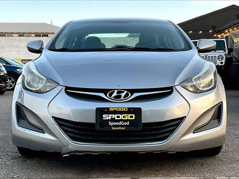 Used 2016 Hyundai Elantra SE image 3