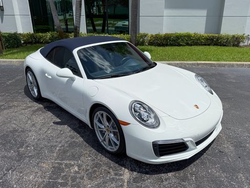 Used 2018 Porsche 911 Carrera image 19