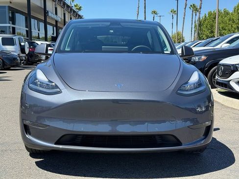 Used 2022 Tesla Model Y Long Range AWD/4WD image 15