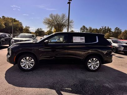 New 2026 Mitsubishi Outlander ES