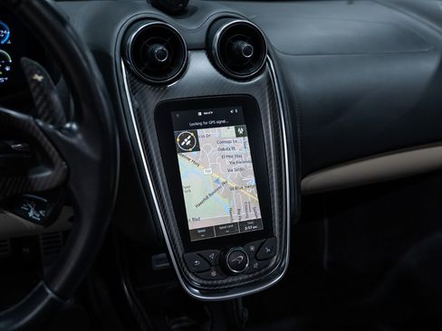 Used 2018 McLaren 570S Spider image 50