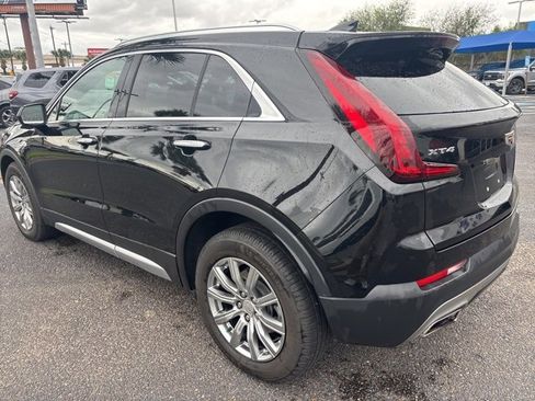 Used 2020 Cadillac XT4 Premium Luxury image 5