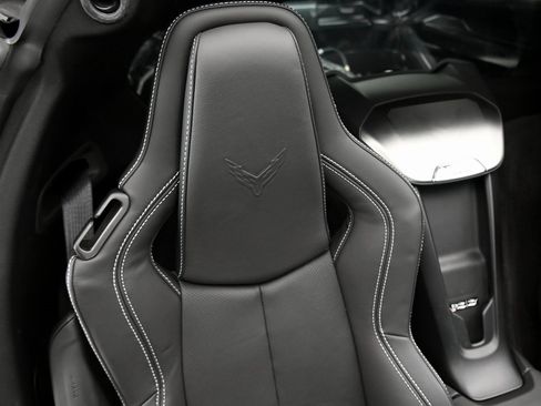 Used 2023 Chevrolet Corvette Stingray Coupe w/ Z51 Performance Package image 13