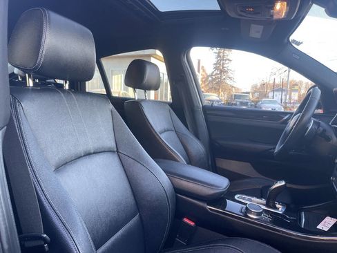 Used 2017 BMW X4 M40i image 30