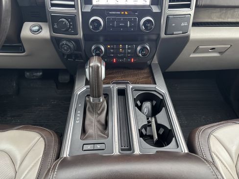 Used 2019 Ford F150 Limited image 19