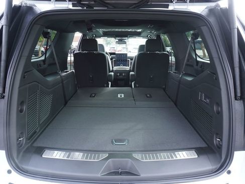 New 2026 GMC Yukon XL Denali image 8