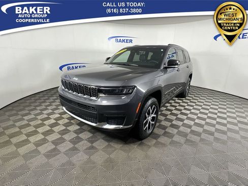 Used 2024 Jeep Grand Cherokee L Limited w/ Luxury Tech Group II image 5