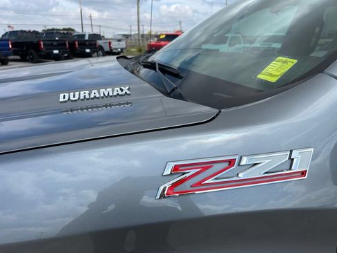 Used 2022 Chevrolet Silverado 1500 RST w/ Z71 Off-Road Package AWD/4WD image 11