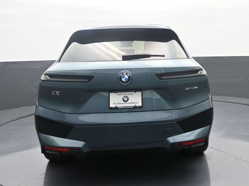 Used 2024 BMW iX xDrive50 w/ Sport Package AWD/4WD image 6