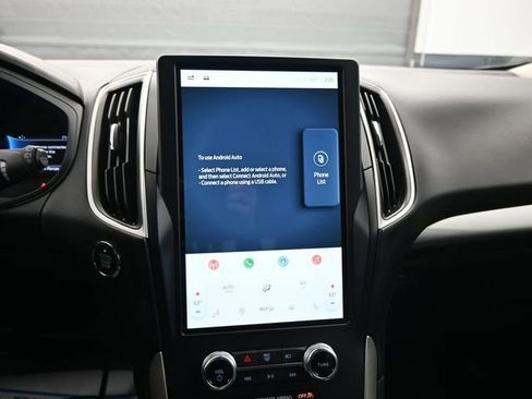 Used 2024 Ford Edge SEL image 17