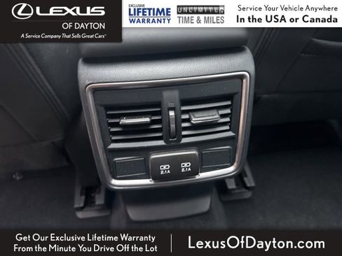 Used 2024 Subaru Forester Premium image 27