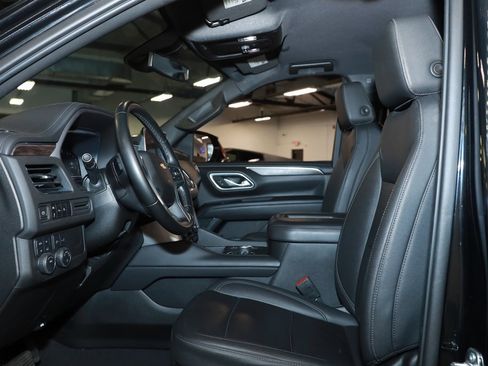 Used 2024 Chevrolet Suburban LT image 10