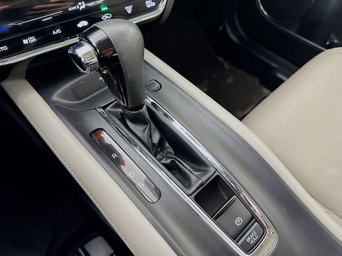 Used 2017 Honda HR-V EX-L image 19