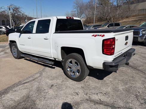 Used 2018 Chevrolet Silverado 1500 LT w/ LT Eassist Package image 8
