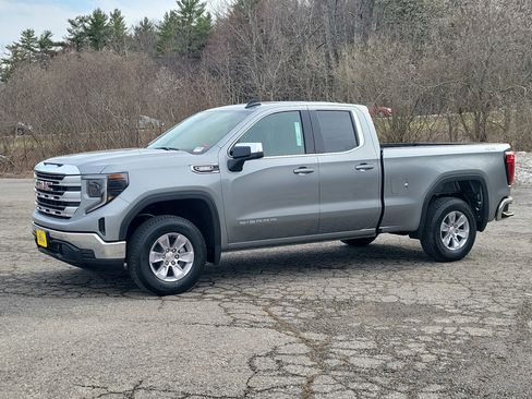 New 2026 GMC Sierra 1500 SLE image 1