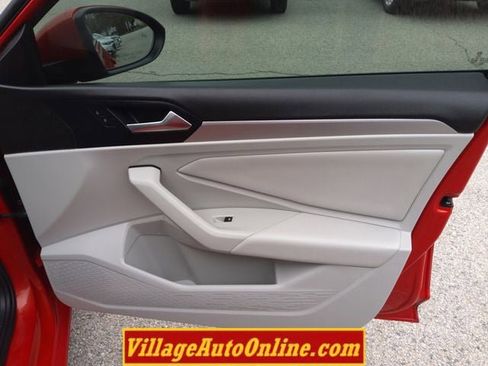 Used 2019 Volkswagen Jetta S w/ Driver Assistance Package image 31