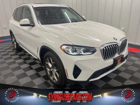 Used 2022 BMW X3 xDrive30i AWD/4WD image 1