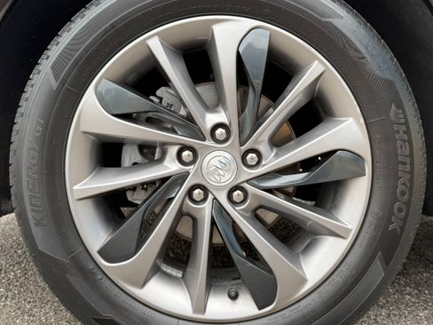 Used 2021 Buick Encore GX Select w/ Sport Touring Package image 19