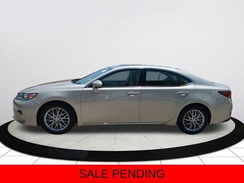 Used 2018 Lexus ES 350 w/ Luxury Package w/Wood Trim FWD image 6