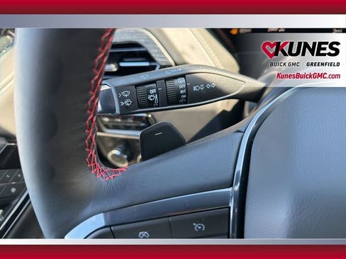 New 2026 GMC Yukon XL AT4 Ultimate w/ LPO, Floor Liner Package AWD/4WD image 28