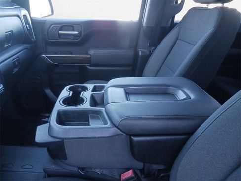 Used 2020 Chevrolet Silverado 1500 LT Trail Boss w/ Bed Protection Package image 11