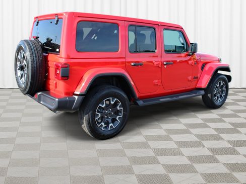 New 2025 Jeep Wrangler Sahara image 30