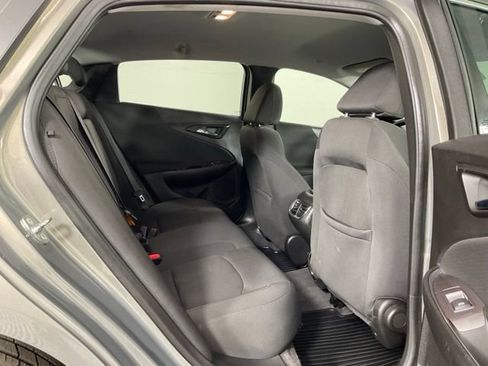 Used 2018 Chevrolet Malibu LT w/ LPO, Convenience Package 2 FWD image 30