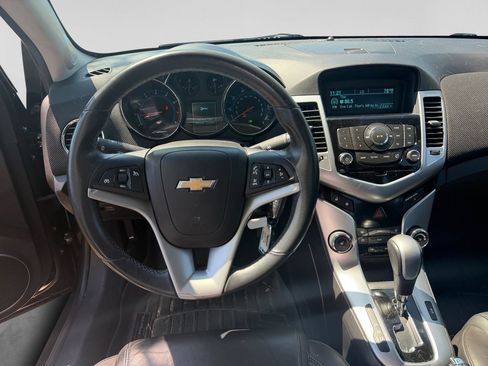 Used 2011 Chevrolet Cruze LTZ FWD image 15