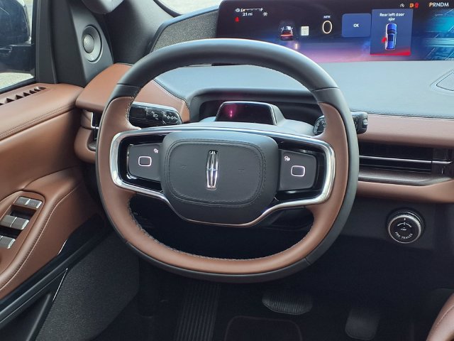 New 2026 Lincoln Navigator Reserve AWD/4WD image 10