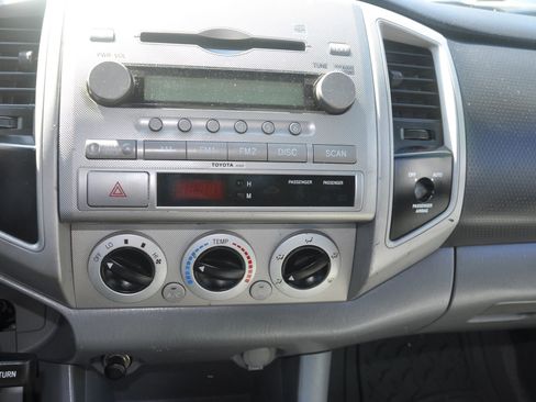 Used 2008 Toyota Tacoma PreRunner image 36