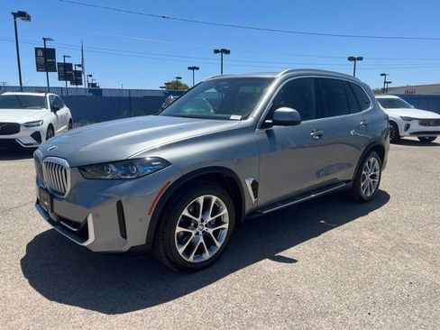 Used 2024 BMW X5 xDrive40i AWD/4WD image 7